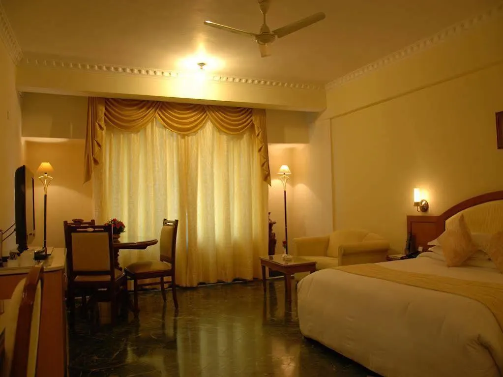 **** Hotel Sandesh The Prince Mysore India